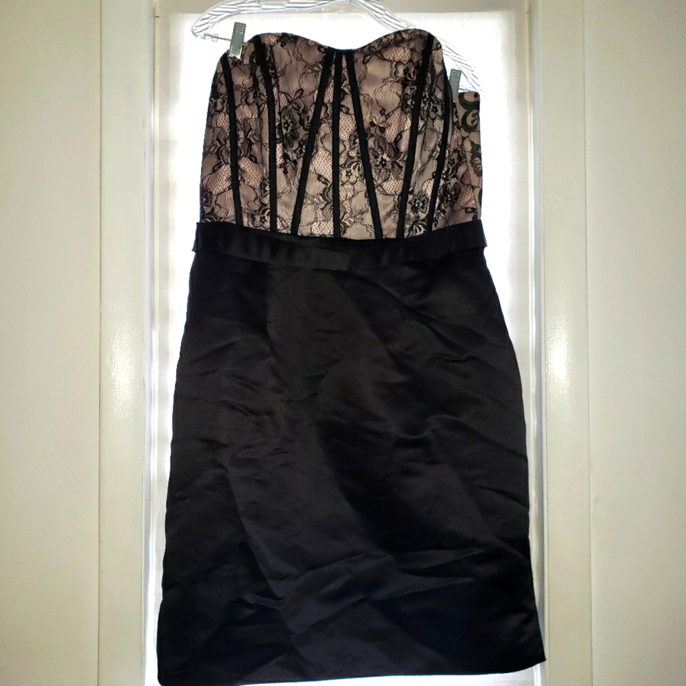 Black Formal dress Size 16 with Pink Champagne and black lace - Belsoie